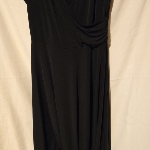 IBisse Little Black Dress Mid Length V Neck Size Large - Picture 4 of 10